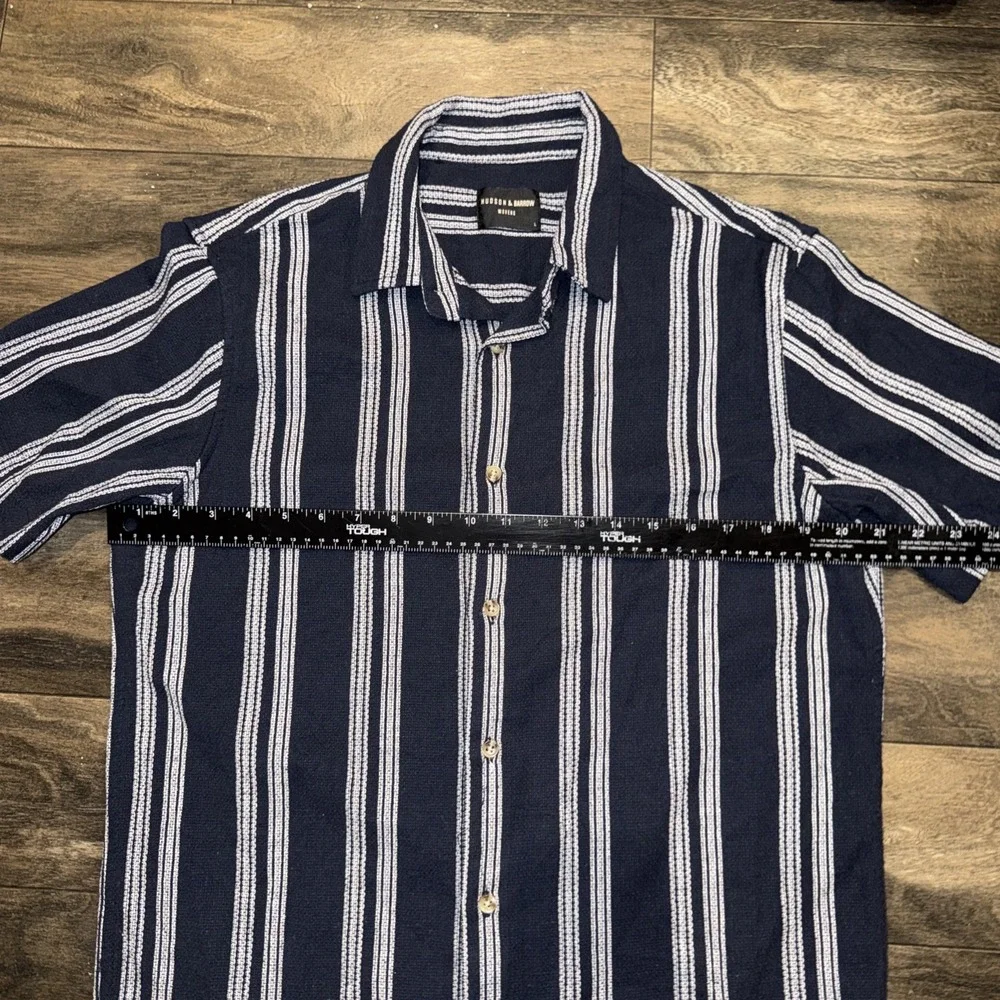 Hudson & Barrow Woven Button-Down Shirt Short Sleeve Men's Size L Navy Striped